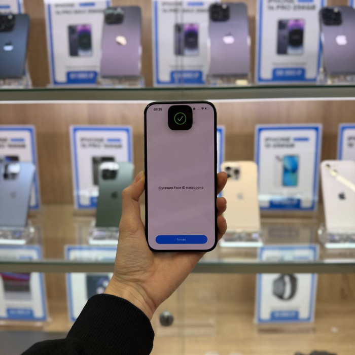 Б/у Смартфон Apple iPhone 15 Pro 128GB Черный (Black Titanium)