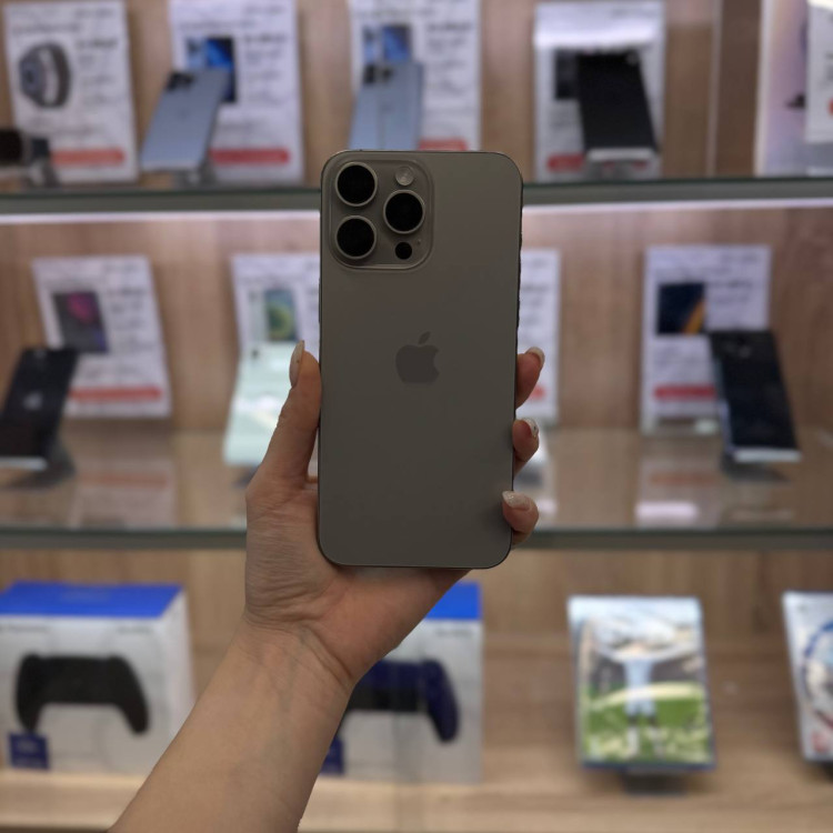 Уценка Смартфон Apple iPhone 15 Pro 128GB Титан (Natural Titanium) nano SIM + eSIM