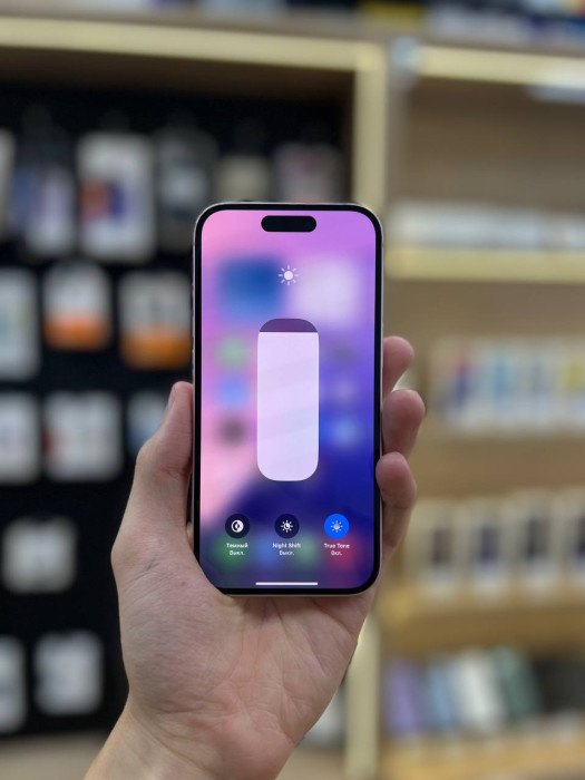 Б/у Смартфон Apple iPhone 15 128GB Розовый (Pink) | Фото 5 из 5
