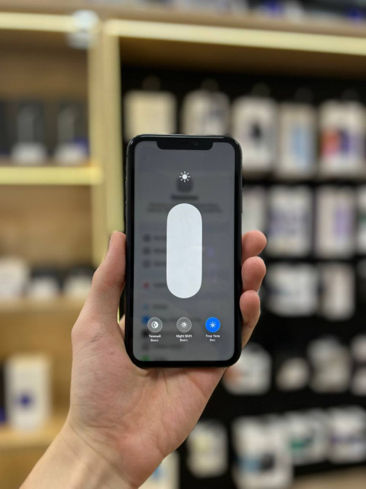 Б/у Смартфон Apple iPhone 11 128GB Черный RU