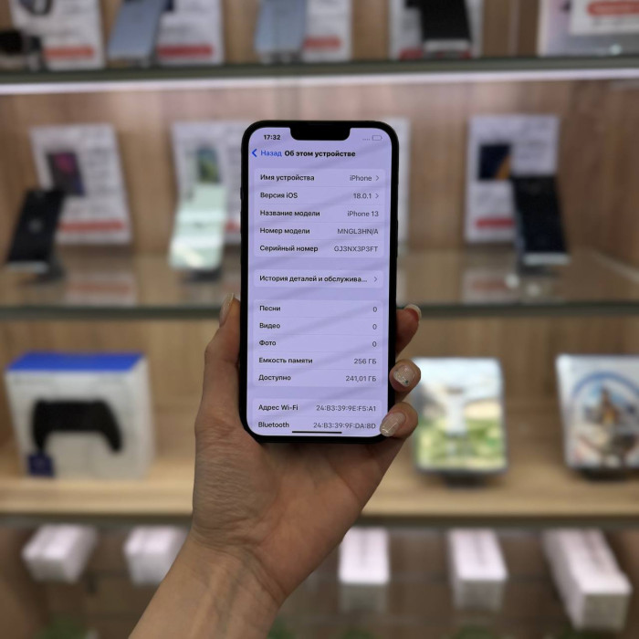 Уценка Смартфон Apple iPhone 13 256GB Зеленый (Green) | Фото 2 из 5