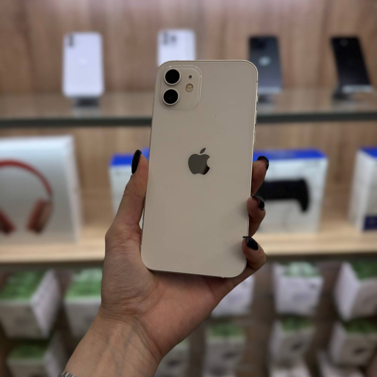 Б/У iPhone 12 128GB Белый