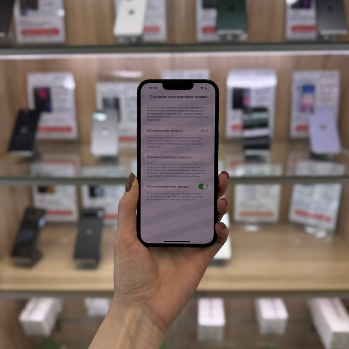 Б/у Смартфон Apple iPhone 13 128GB Midnight | Фото 4 из 5