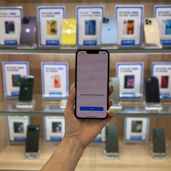 Б/у Смартфон Apple iPhone 13 128GB Midnight | Фото 3 из 3