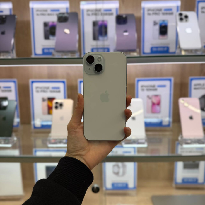 Уценка Смартфон Apple iPhone 15 256GB Голубой (Blue)