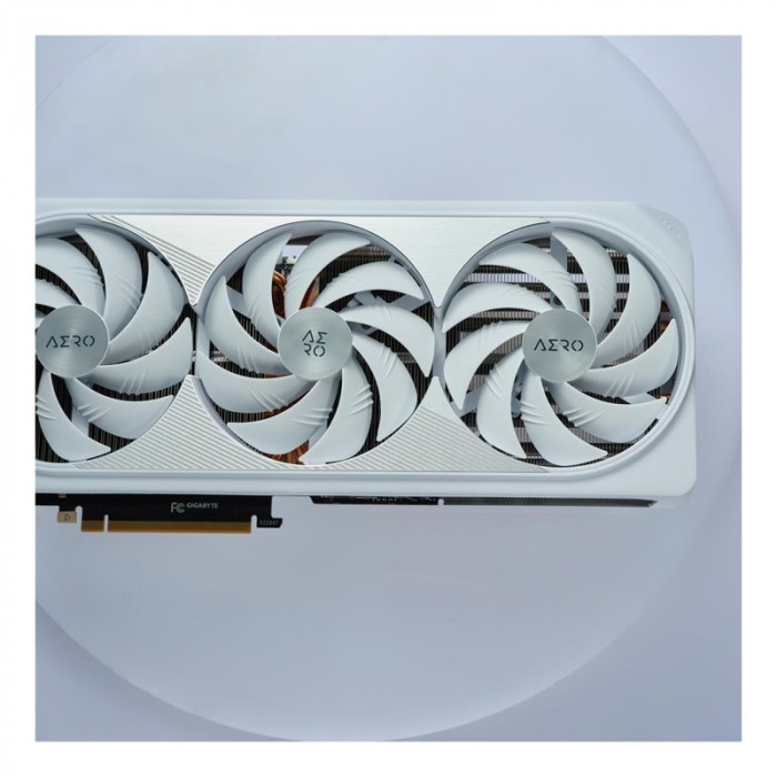 Видеокарта GIGABYTE GeForce RTX 4080 16GB AERO (GV-N4080AERO-16GD), Retail | Фото 7 из 16
