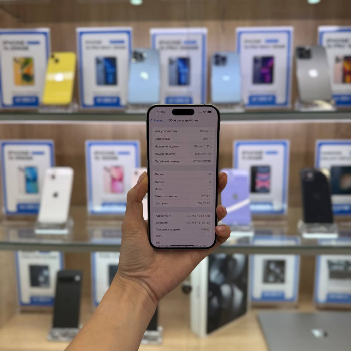 Б/У Смартфон Apple iPhone 15 Pro 256GB Титан (Natural Titanium) nano SIM + eSIM | Фото 2 из 5