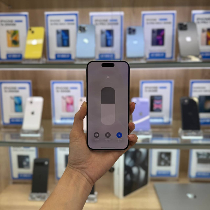 Б/У Смартфон Apple iPhone 15 Pro 256GB Титан (Natural Titanium) nano SIM + eSIM | Фото 3 из 5