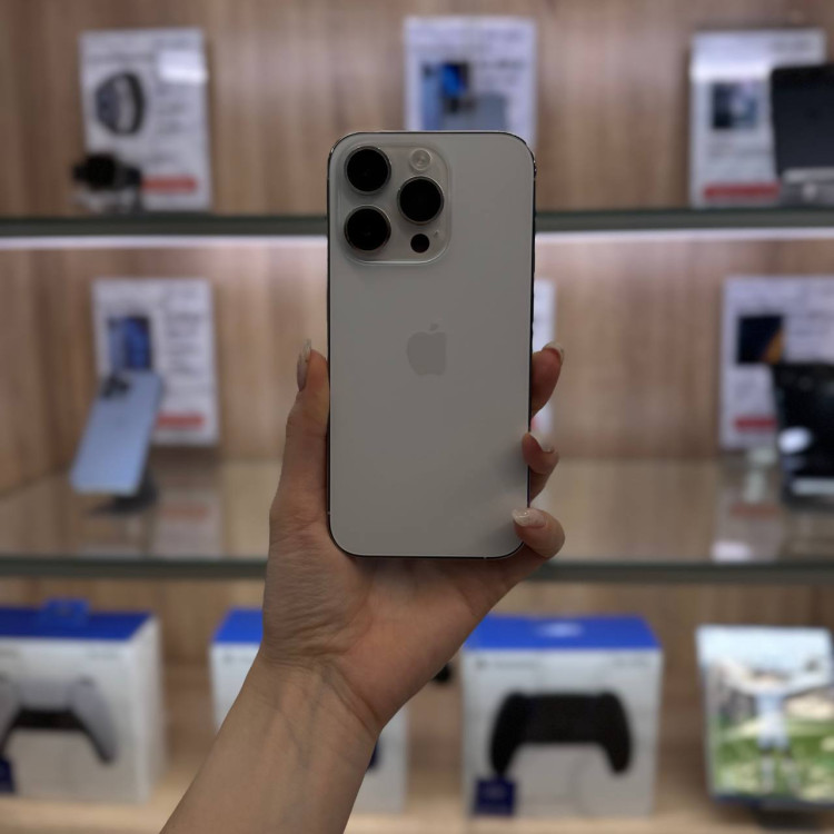 Б/у Смартфон Apple iPhone 14 Pro 256GB Белый