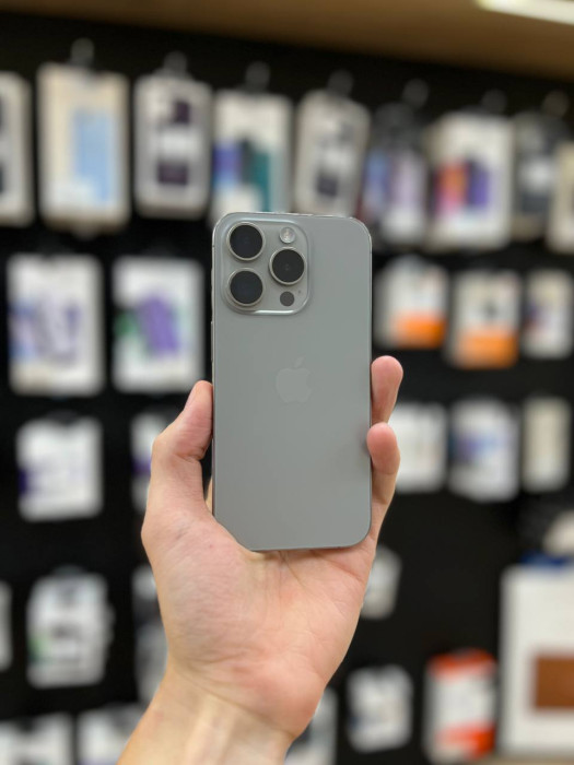 Б/У Смартфон Apple iPhone 15 Pro 128GB Натуральный Титан (Natural Titanium) | Фото 1 из 5