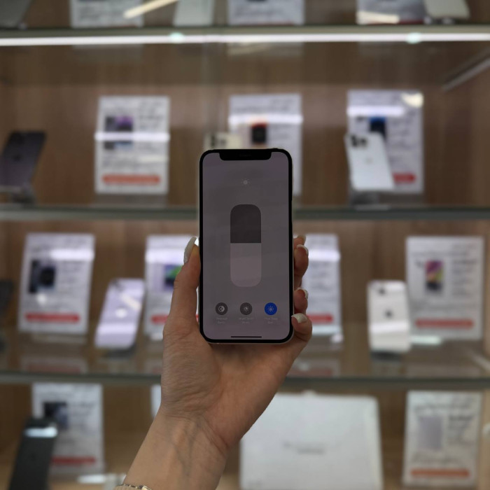 Б/у Смартфон Apple iPhone 12 mini 128GB Белый | Фото 3 из 5