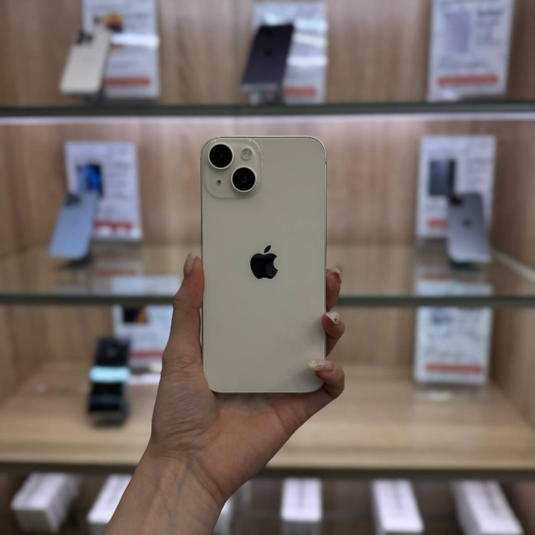 Б/у Смартфон Apple iPhone 14 128GB Starlight Dual-Sim