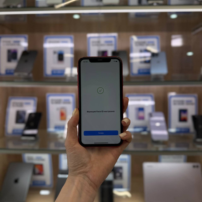 Б/у Смартфон Apple iPhone 11 128GB Красный | Фото 5 из 5
