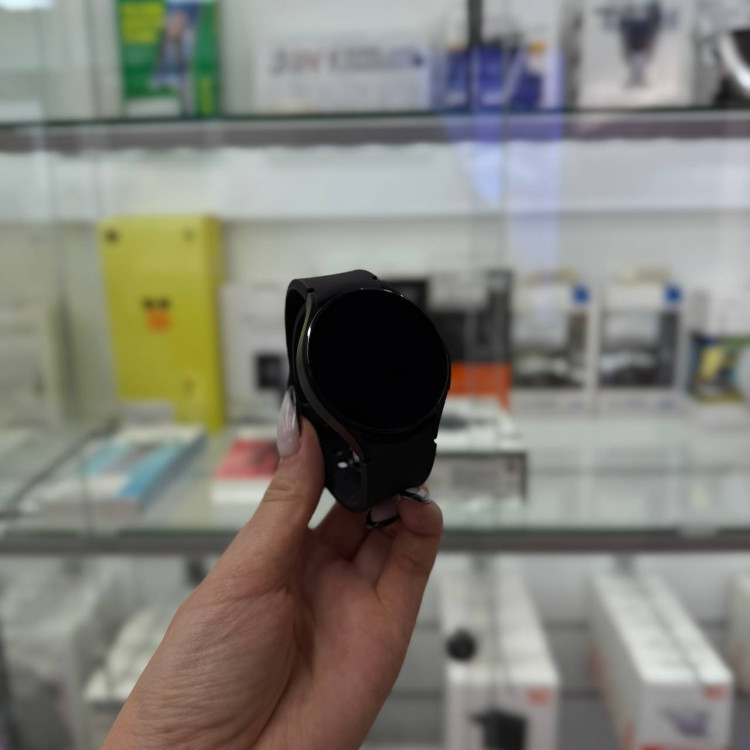 Уценка Умные часы Samsung Galaxy Watch4 44mm Черный
