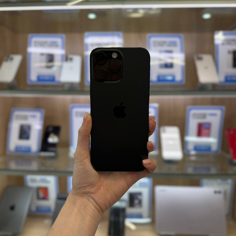Б/У Смартфон Apple iPhone 16 Pro Max 256GB Черный (Black Titanium)