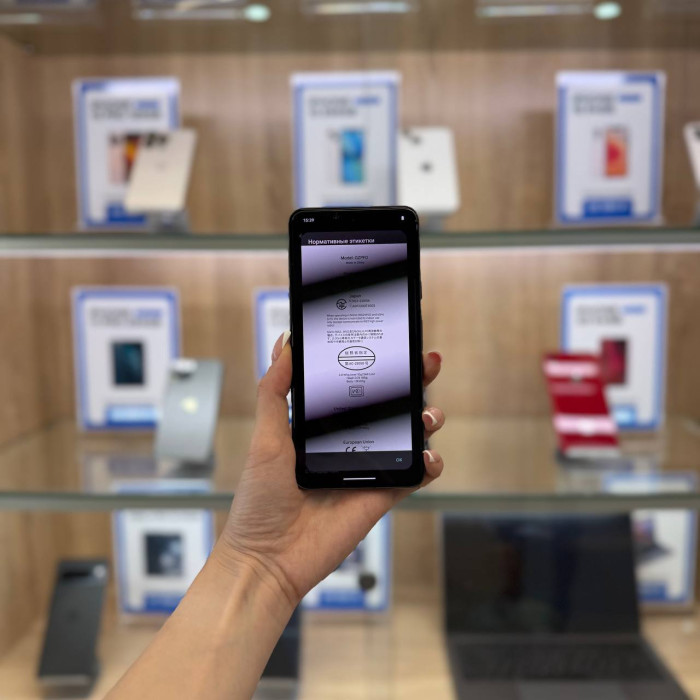 Б/у Смартфон Google Pixel 8 8/128GB Черный (Black) | Фото 3 из 4