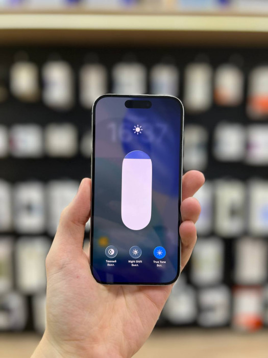 Б/У Смартфон Apple iPhone 15 Pro 128GB Белый