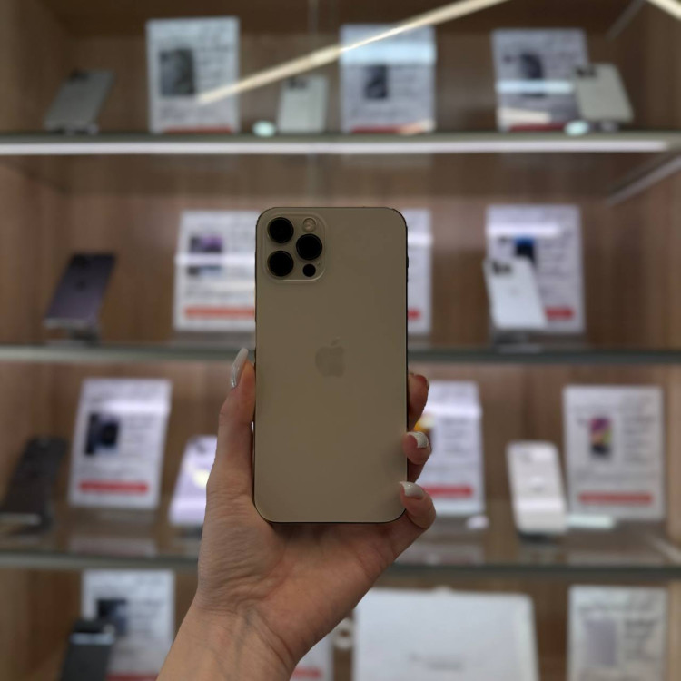 Б/у Смартфон Apple iPhone 12 Pro 256GB Gold RU