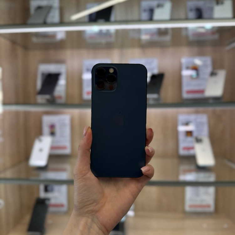 Б/у Смартфон Apple iPhone 12 Pro 128GB Тихоокеанский синий (Pacific Blue)