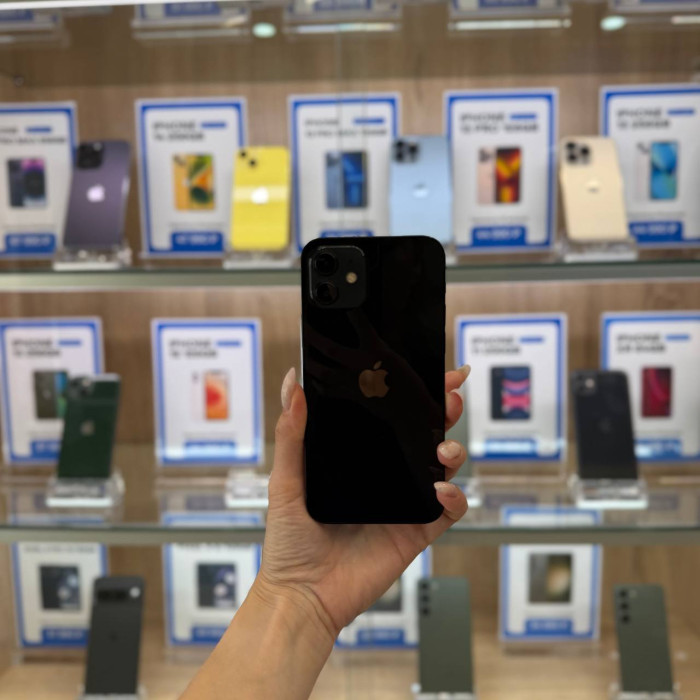 Б/у Смартфон Apple iPhone 12 128GB Black RU | Фото 1 из 5