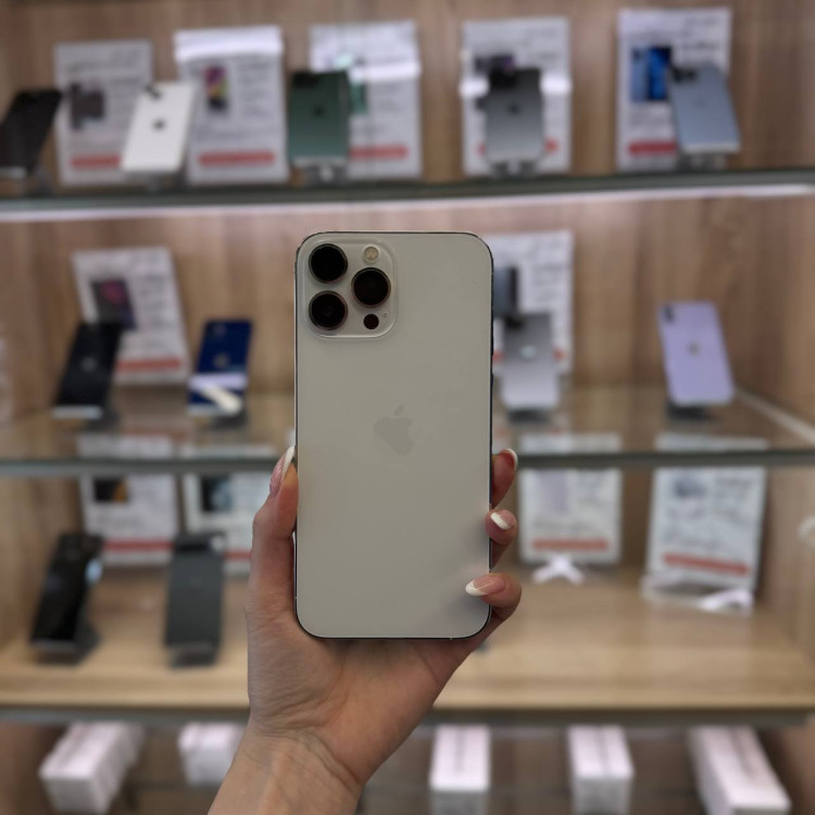 Б/У Смартфон iPhone 13 Pro Max 512GB Серебристый