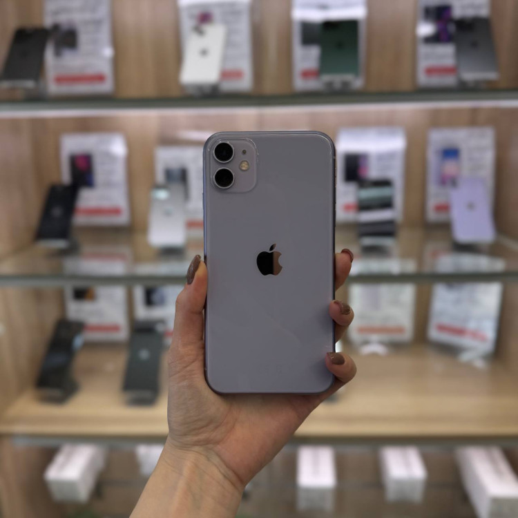 Б/у iPhone 11 64GB Фиолетовый