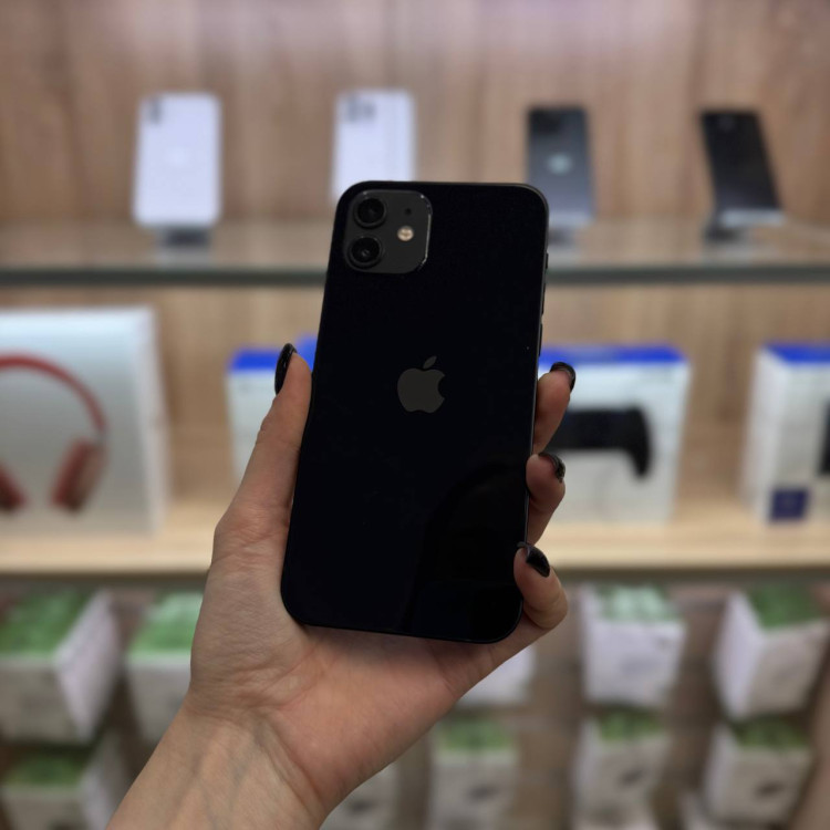 Б/у iPhone 12 128GB Черный EU