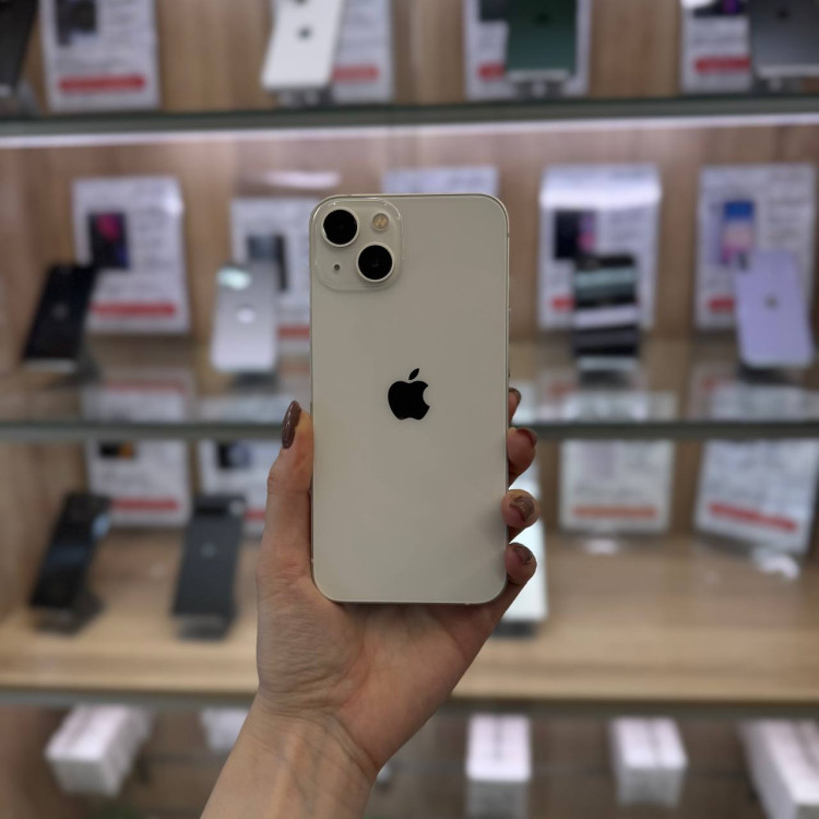 Б/у Смартфон Apple iPhone 13 256GB Белый