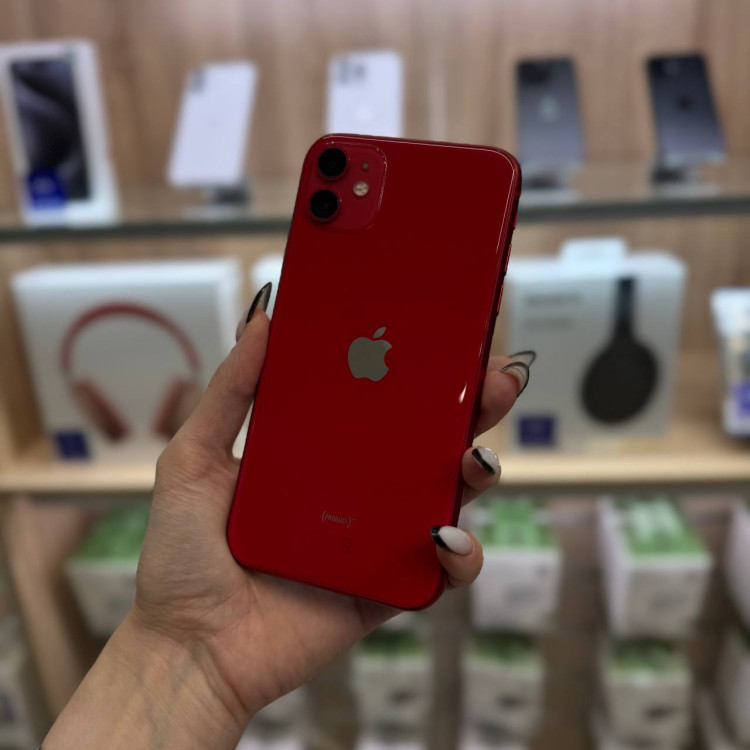 Б/у Смартфон Apple iPhone 11 64GB Красный RU