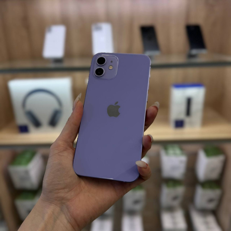 Б/у Смартфон Apple iPhone 12 128GB Фиолетовый