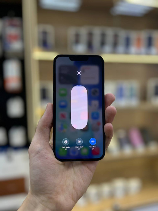 Б/у Смартфон Apple iPhone 13 128GB Темная ночь