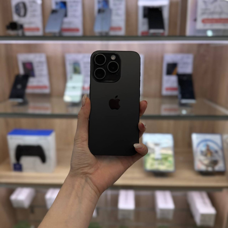 Уценка Смартфон Apple iPhone 15 Pro 256GB Черный (Black Titanium) nano SIM + eSIM